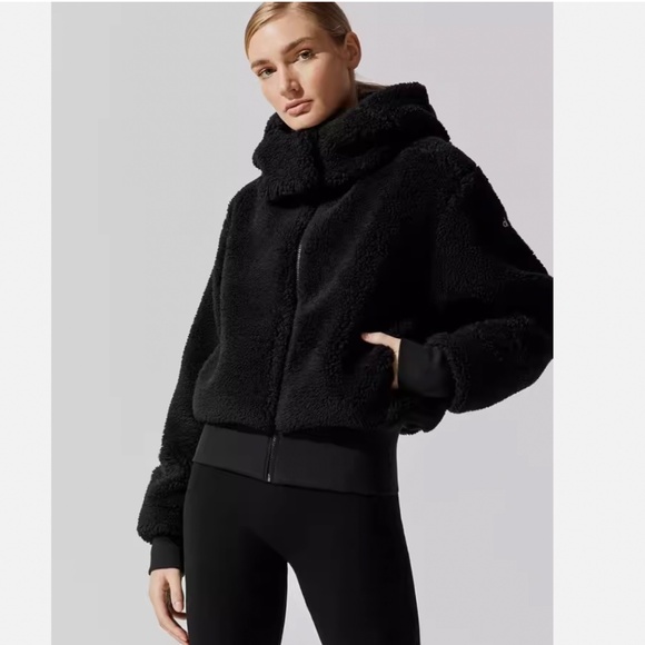 ALO Yoga Jackets & Blazers - Alo Yoga Foxy Sherpa Jacket Black S